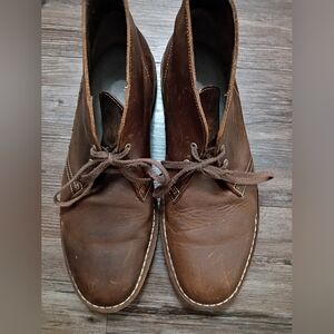 Men's Clark’s Chukka Boots size 12 Mint condition Brown